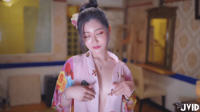 Cuộc gặp gỡ cùng cô chủ khách sạn xinh đẹp - httgmjmx.sbs