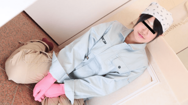 101724_01 - Em giúp việc dâm đĩ làm sạch cu cho chủ nhân - httgmjmx.sbs