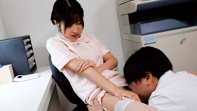 IPX-613_Nữ y tá làm tình nguyên đêm với anh bác sĩ trẻ tuổi - httgmjmx.sbs