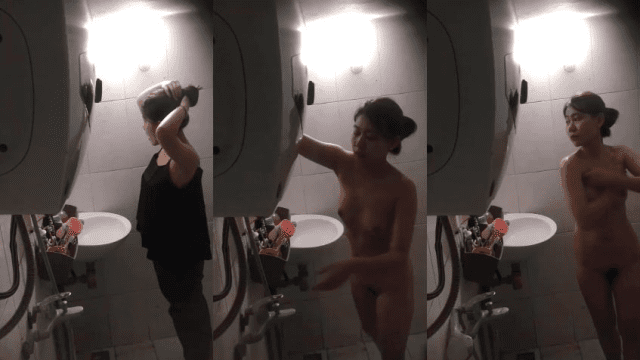 Thêm 1 em xinh gái dáng ngon đi tắm bị quay lén - httgmjmx.sbs