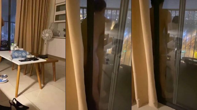 Thằng bạn đưa ghệ ra ban công chung cư chịch em nó rên cả tòa nhà nghe thấy - httgmjmx.sbs